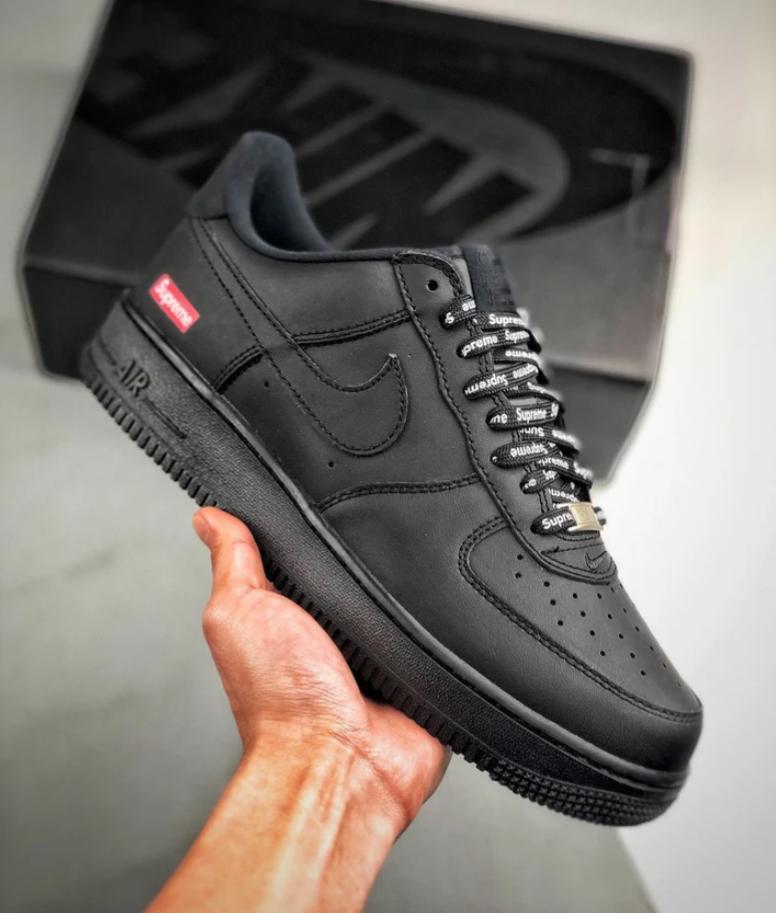 Air Force Supreme Negras