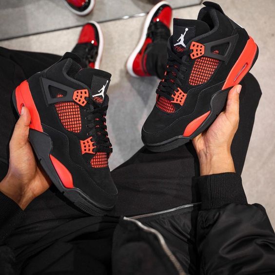 Jordan 4 Red Thunder